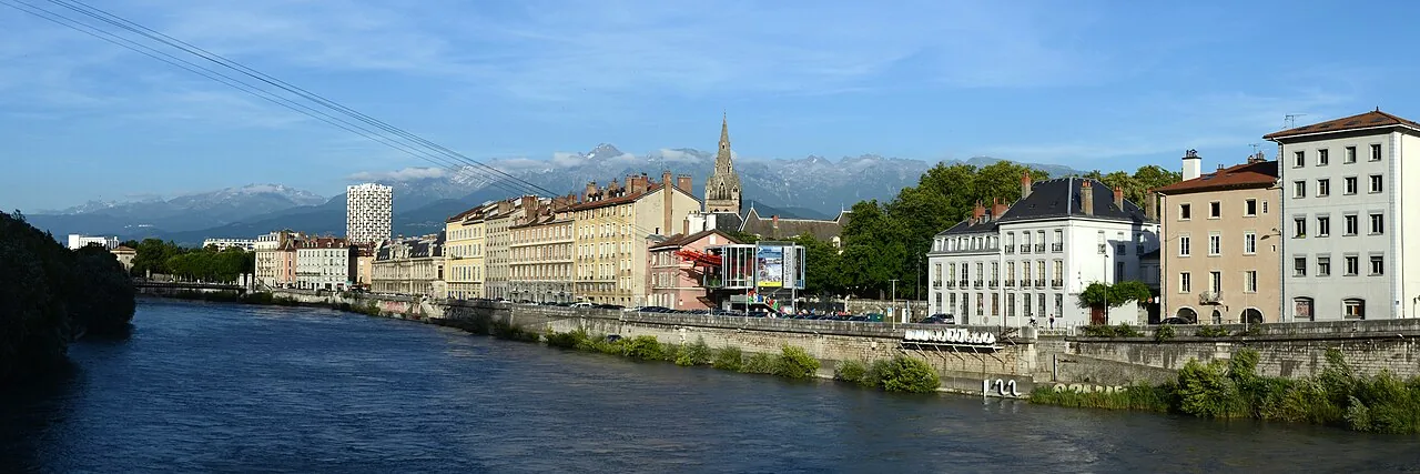 Vue de Grenoble et de l’Isère